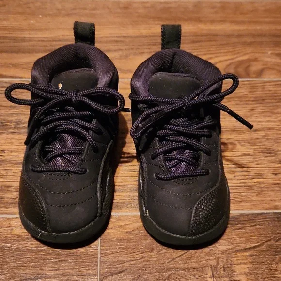 Kids Jordan 12 Retro - Picture 5 of 8